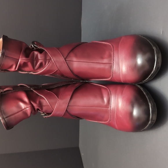 Vangelo Donna Red Heeled Faux Fur Lined Side Zippered Ankle Boots,Size 40. - Picture 9 of 15